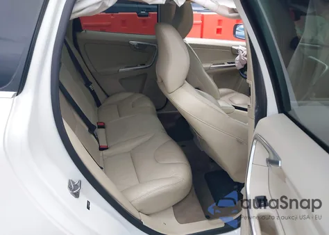 2015 Volvo Xc60 T5 Premier Plus from USA, damaged, VIN YV440MDC7F2601302